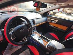 جاكوار XF